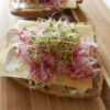 Brokolicové klíčky na chlebu Brokolice – semínka na klíčení 10g